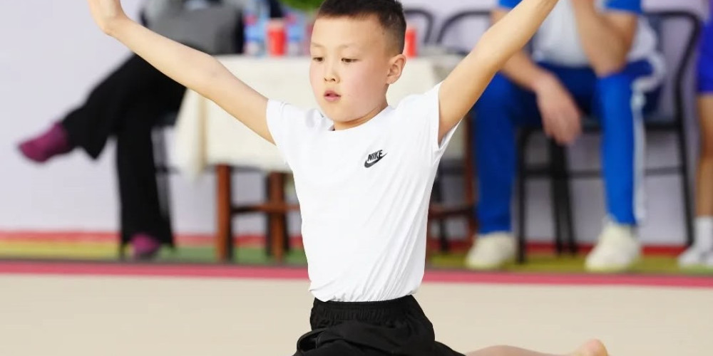 Спорттук гимнастика боюнча Кыргызстандын чемпионаты болуп өттү