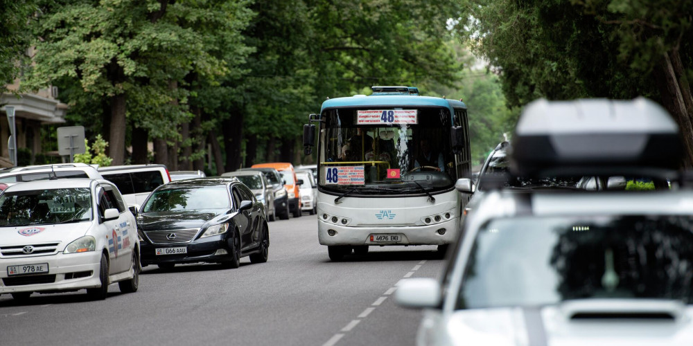 В Кыргызстане за год перевезено более 54 млн тонн грузов и 635 млн пассажиров