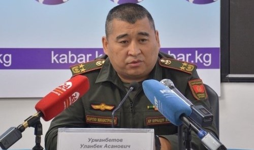 48 саат коомдук иш жана 50 миң сом: Кыргызстанда аскерде альтернативдик кызмат өтөөнүн тизмеси кеңейтилди