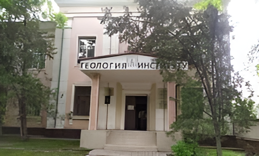 Памятник архитектуры под прицелом: ученые Института геологии просят не выселять их из исторического здания