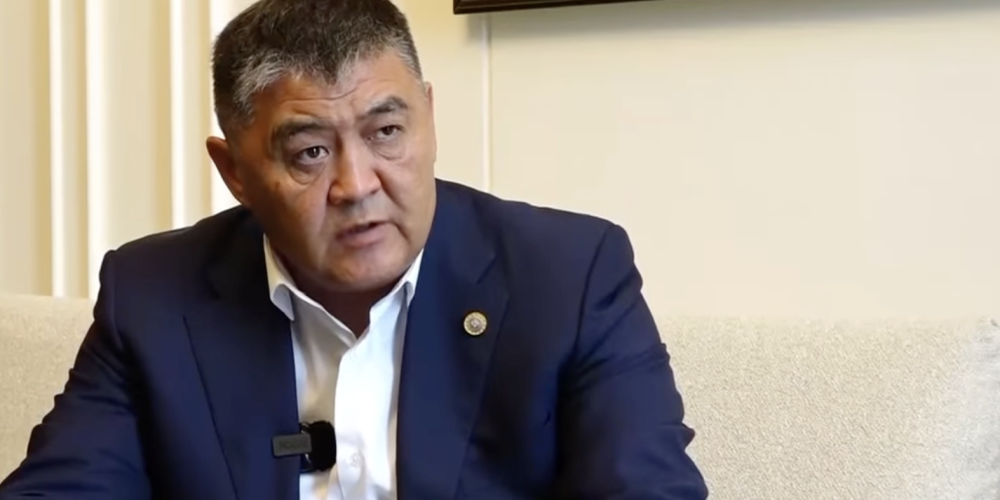 Камчыбек Ташиев Жалал-Абадды Манас шаары деп өзгөртүү идеясы ага таандык экендигин билдирди
