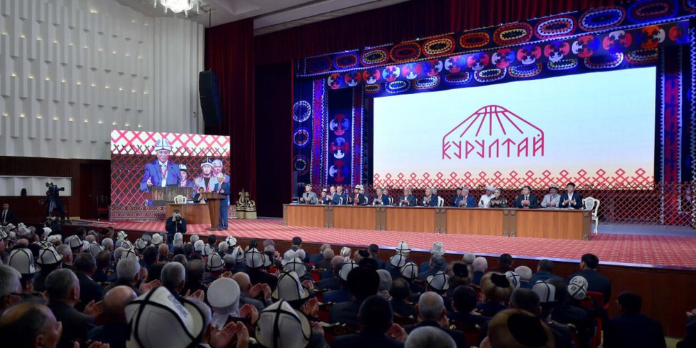 IV Элдик курултай 22-декабрда өтөт. Президент жарлыкка кол койду