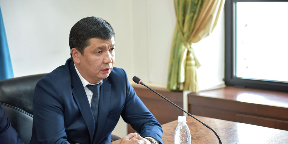 Алагөзов: Бишкектин мэри кызматынан алынды деген маалымат жалган