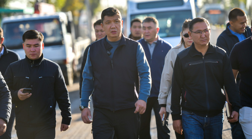 Айбек Жунушалиев Бишкектеги объектилердин оңдоо иштеринин жүрүшүн текшерди