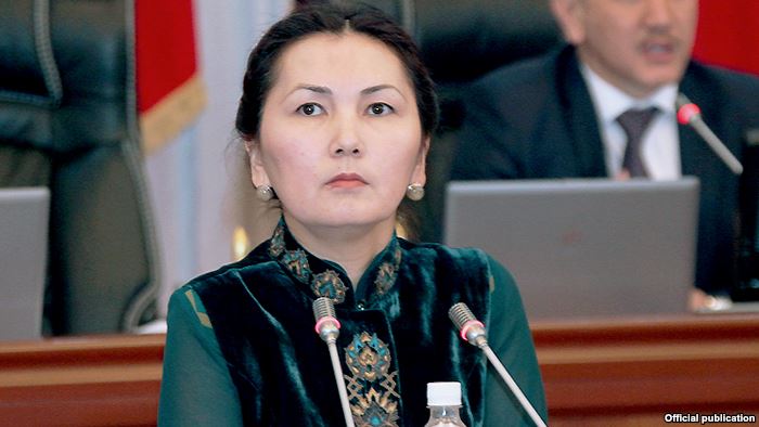 Эмне үчүн Аида Салянова 11 жылдан кийин Камила Дүйшөбаеванын иши боюнча үн катты?