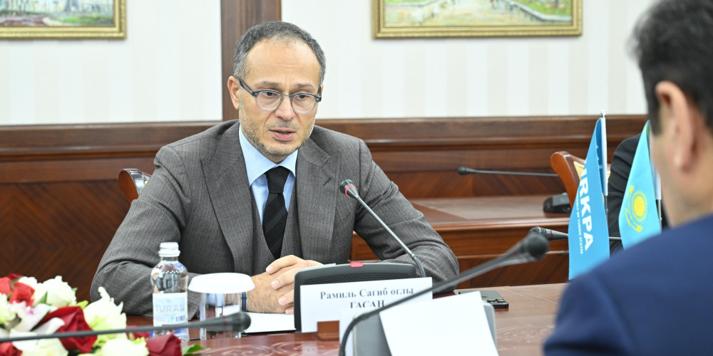ТҮРКПАнын башкы катчысы Рамил Хасан кызматына киришти 