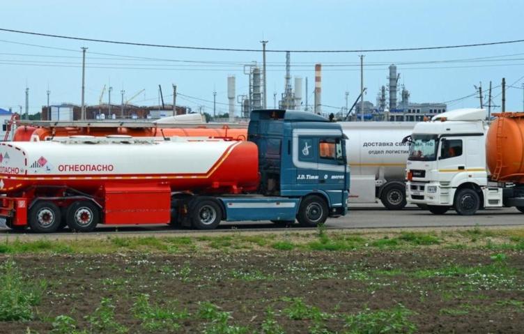 Кыргызстан рассматривает диверсификацию поставок ГСМ для предотвращения дефицита