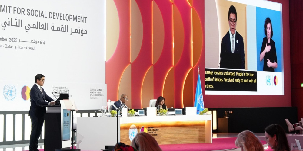 Эдил Байсалов социалдык өнүгүү маселелери боюнча экинчи дүйнөлүк саммиттин ачылыш аземине катышты