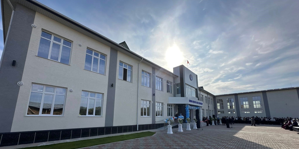 Базар-Коргон шаарында 150 орундуу жаңы мектеп ачылды
