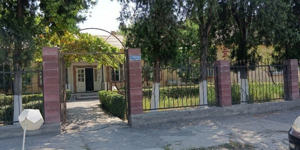 Мыйзамсыз менчиктештирилген стоматологиялык поликлиника имараты жана жер тилкеси кайтарылды