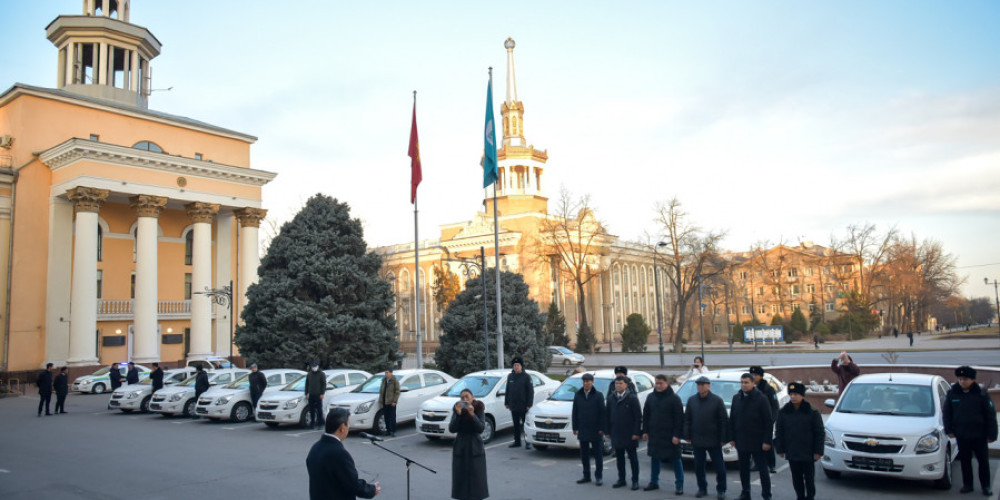 Муниципалдык инспекцияга жана райондук акимиаттарга 17 кызматтык унаа тапшырылды