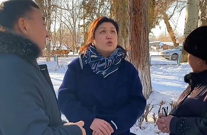 Жогорку билим берүү министри Гүлзат Исаматова Ысык-Көл облусуна жумушчу сапары менен барды