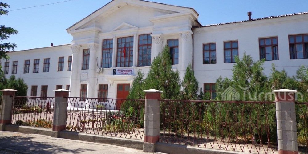 Мэр Токмока поручил проверить все школьные туалеты: большинство не ремонтировали 20 лет