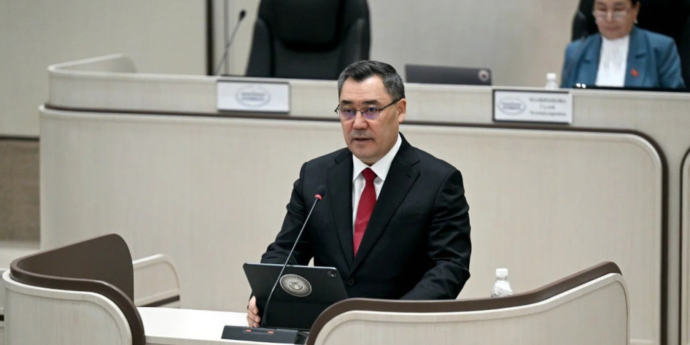 Президент түндүк-түштүк деп бөлүнүп-жарылууну токтотуунун бир чарасы – студенттерди ротация болоорун айтты