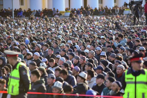 Орозо Айт-намаз в пройдет на Старой площади Бишкека
