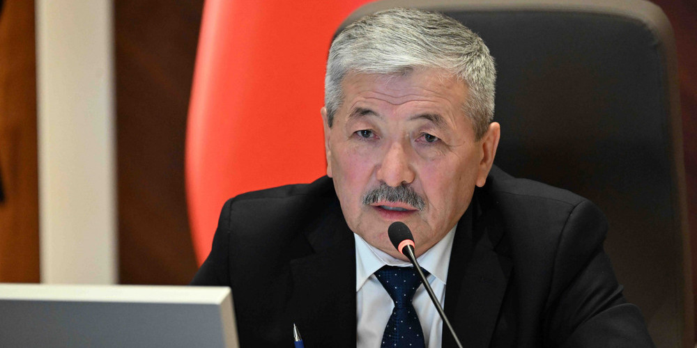 Адылбек Касымалиев претендует на пост президента футбольного союза