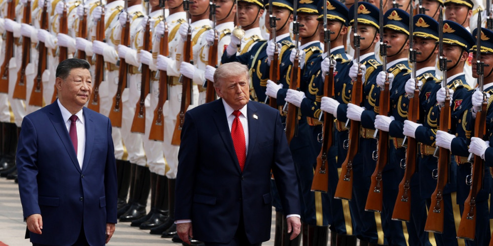 Трамп прибыл в Китай на переговоры с Си Цзиньпином: в делегации Маск и Кук