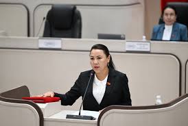 Депутат Медина Кайрылбекова о деле против мужа: «Он был лишь посредником в сделке на $5,5 млн»