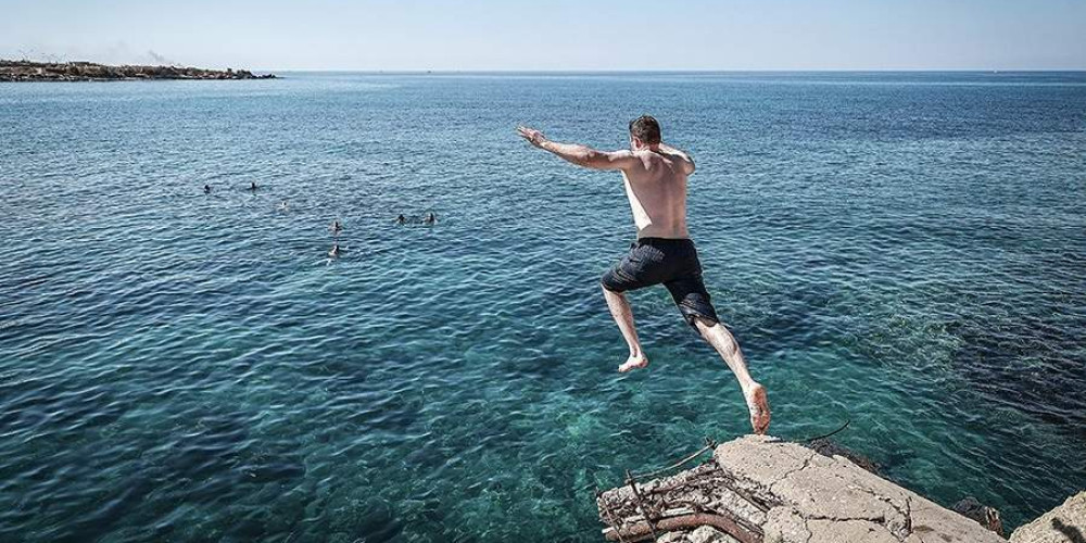 Минздрав предупреждает: прыжки в воду могут привести к тяжёлым травмам и гибели