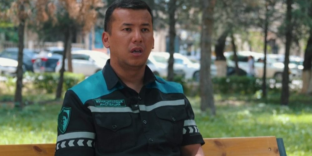 «Рядом с вещами жарят шашлыки»: Таалайбеков – о переносе Ошского рынка