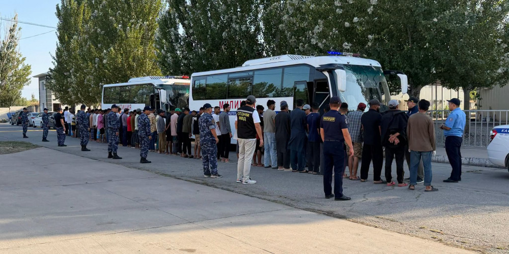 Ички иштер министрлиги эскертет: Кыргыз Республикасынын мыйзамдарын бузуу депортацияга алып келет