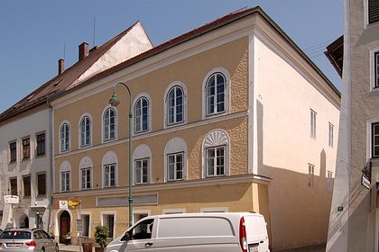 Дом, где родился Гитлер, превратили в полицейский участок