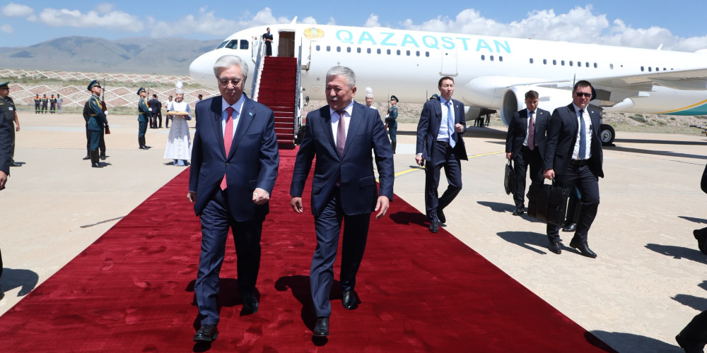 На Иссык-Куль прибыл президент Казахстана Касым-Жамарт Токаев