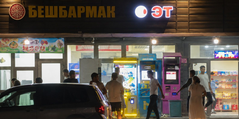 В Алае семерых участников драки, попавшей на видео, доставили в милицию