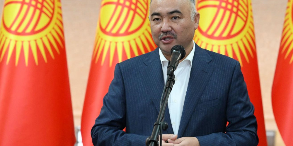 Нурланбек Шакиев: Недостаток старого гимна в том, что он написан в третьем лице