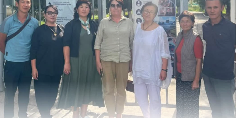 Догдуркул Кендирбаева посетила лицей «Ак Суу» накануне нового учебного года