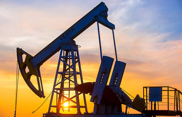 Кыргызстан хочет увеличить поставки нефтепродуктов из Китая