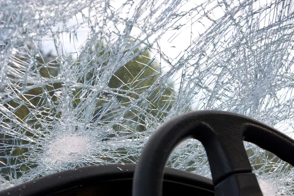 Двое кыргызстанцев погибли в ДТП в Казахстане, еще один госпитализирован