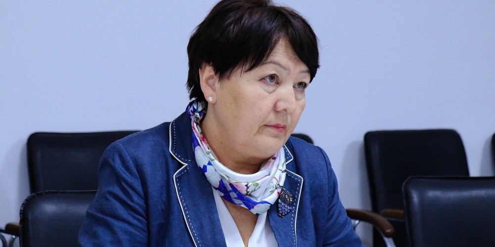 Кендирбаева: в государственных школах не должно быть назначений директоров «по знакомству»