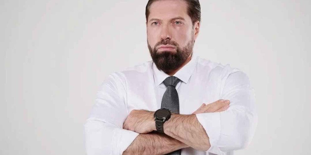 Без стереотипов: Вячеслав Лобырев о стихах, музыке и жизни вне шаблонов