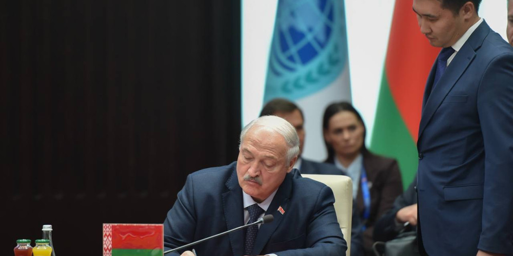 Лукашенко предложил создать Банк развития ШОС и увеличить расчеты в национальных валютах
