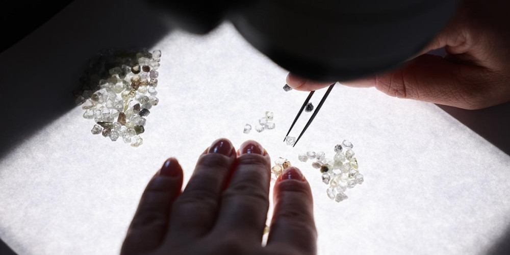 ГНС КР: Постановка на специальный учет в ювелирной сфере стала электронной