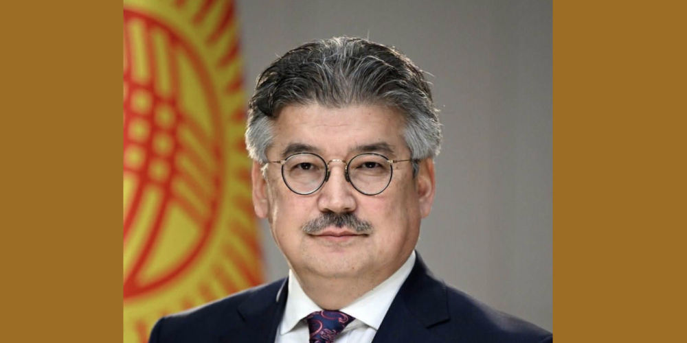 Арслан Койчиев кыргызстандыктарды Мамлекеттик тил күнү менен куттуктады