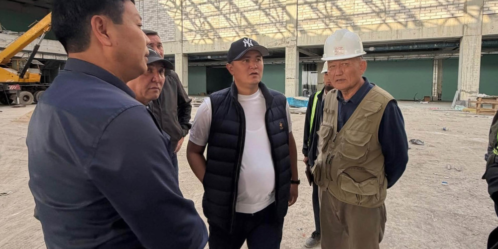 Нурдан Орунтаев "Ош" эл аралык аэропортундагы курулуштун жүрүшү менен таанышты