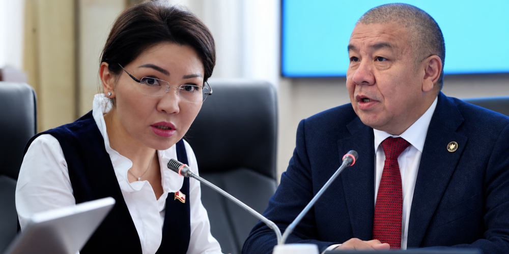 Сурабалдиева – Шыкмаматову о сокращенных сотрудниках: Вы уволили тех, кто работал нечестно, или тех, у кого не было «крыши»?