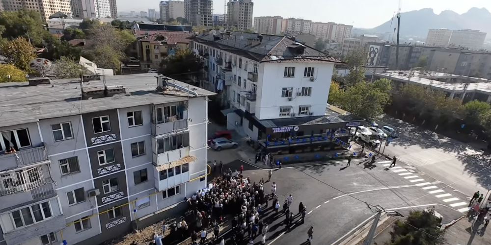 В Оше отремонтировали бывшую улицу Аношина и присвоили ей новое название