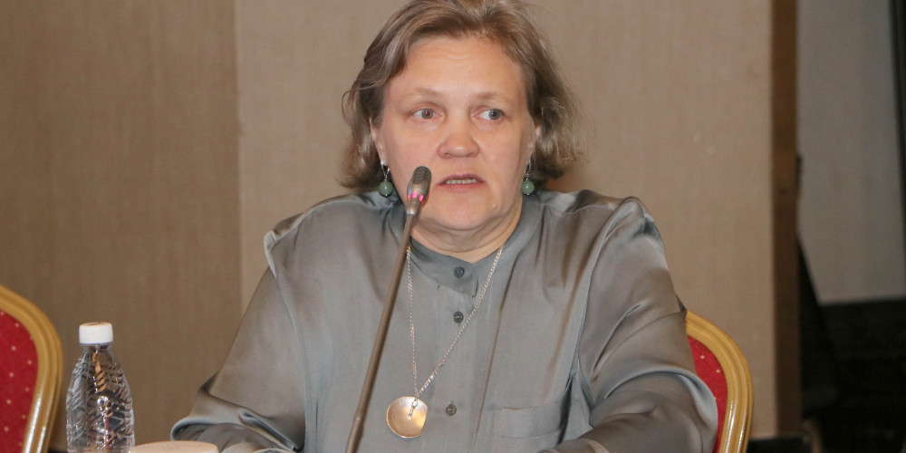 Надежда Добрецова: Аялдын активдүү позициясы Кыргызстандын элинин каада-салтына каршы келбейт