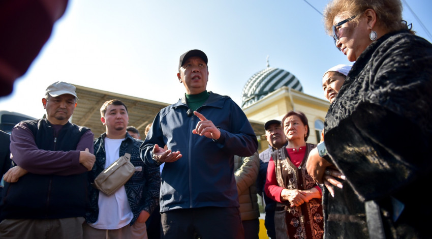 В Бишкеке продолжат строительство дороги после встречи мэра с жителями