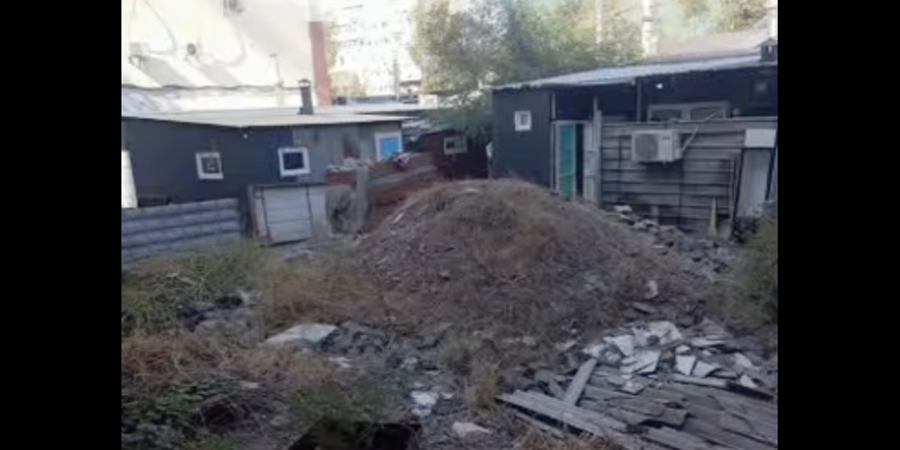В Бишкеке владельца земельного участка оштрафовали на 23 тысячи сомов за незаконный выброс мусора