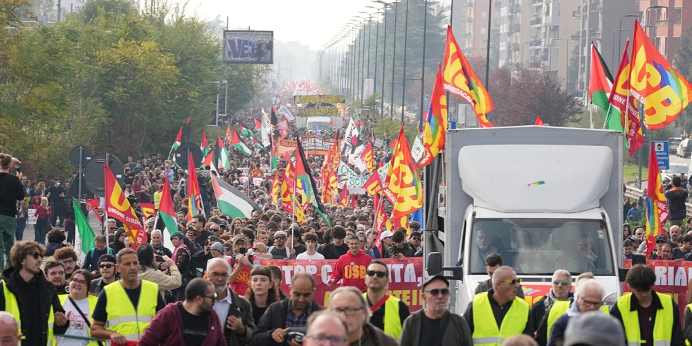 В 60 городах Италии прошли протесты против военных расходов и роста цен