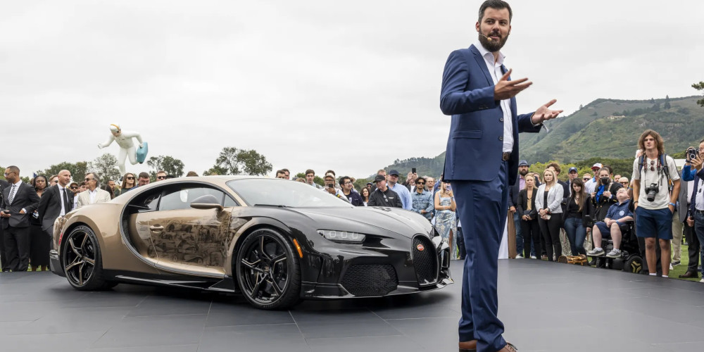 У главы Bugatti угнали Chiron за €2,4 млн – он сам погнался за вором на Porsche