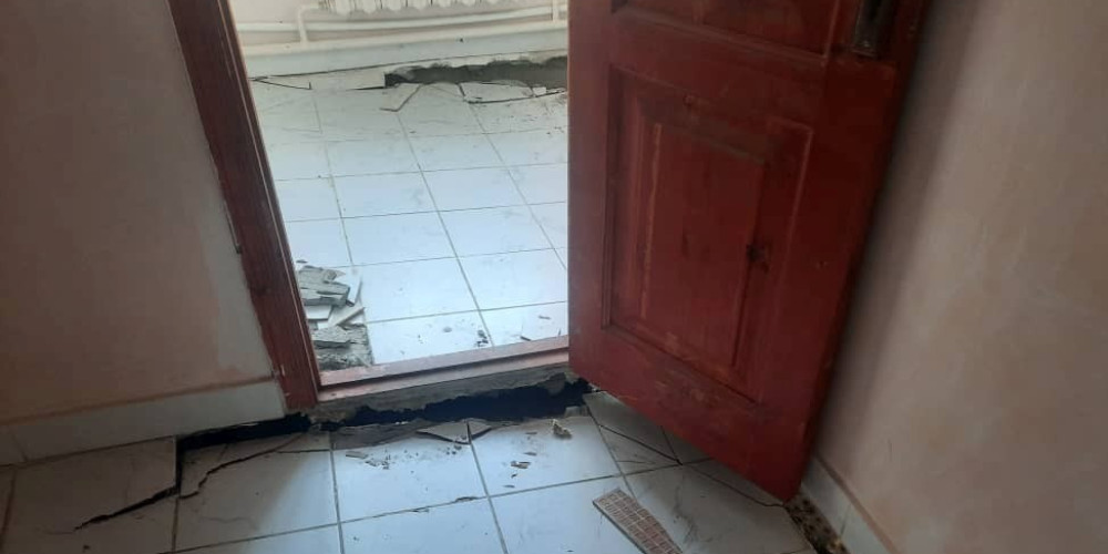 Возбуждено уголовное дело по факту некачественного строительства здания школы в Ала-Букинском районе