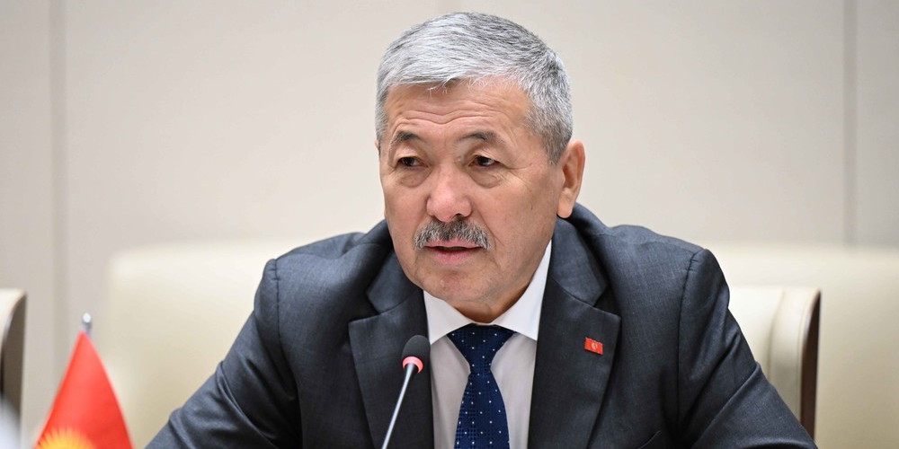 Адылбек Касымалиев министрлер кабинетинин төрагасы болуп дайындалды