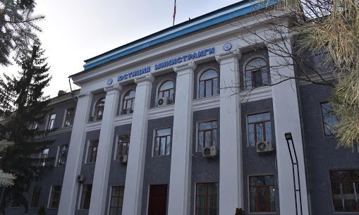 Частные нотариусы смогут вести наследственные дела с 3 февраля