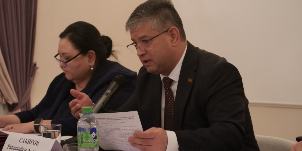 Эмгек министри диаспораларга Россияда мыйзамдаштыруу мөөнөтү тууралуу эскертти