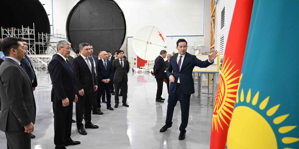 Адылбек Касымалиев Астанада "Казакстан Гарыш Сапары" Улуттук космос борборуна барды